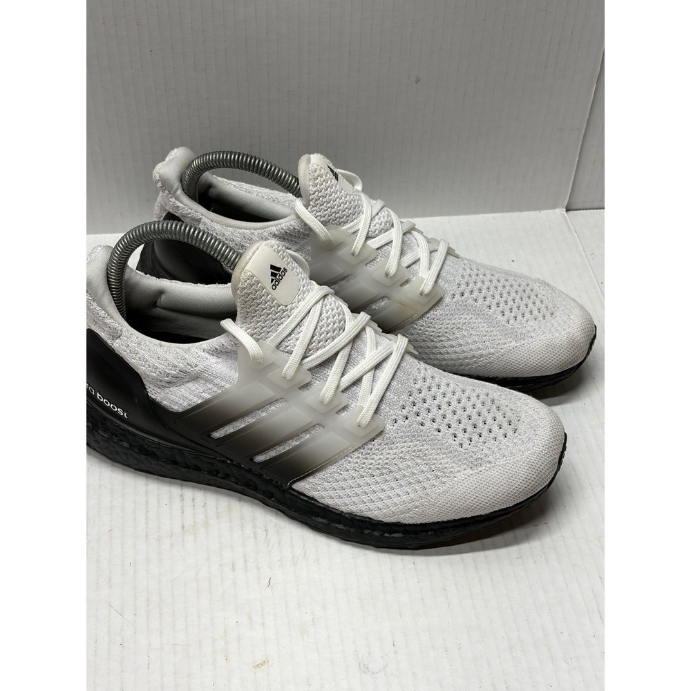 Adidas UltraBoost 5.0 DNA White/Black H01014 Sneakers Men's Size 9